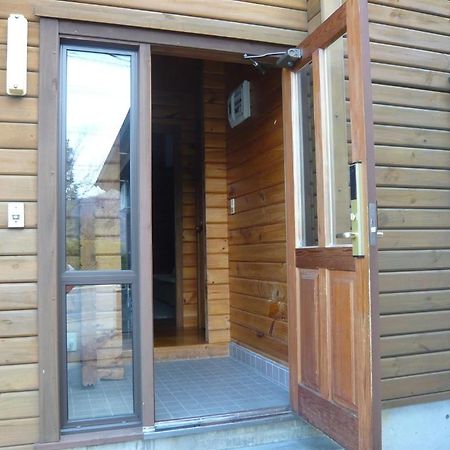 Hakuba Happo Log Chalets Luaran gambar